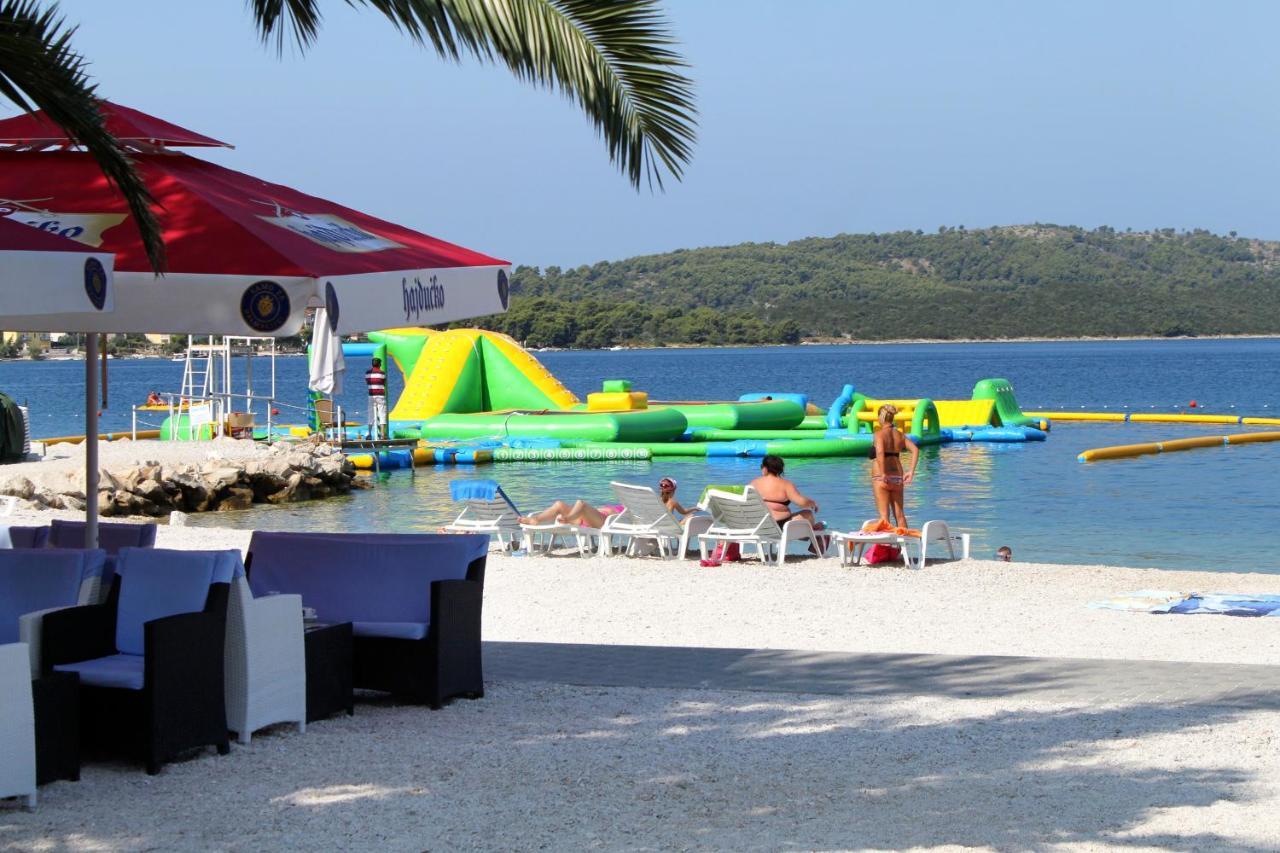 Seaside Apartments With A Swimming Pool Okrug Gornji, Ciovo - 11374 Trogir Buitenkant foto