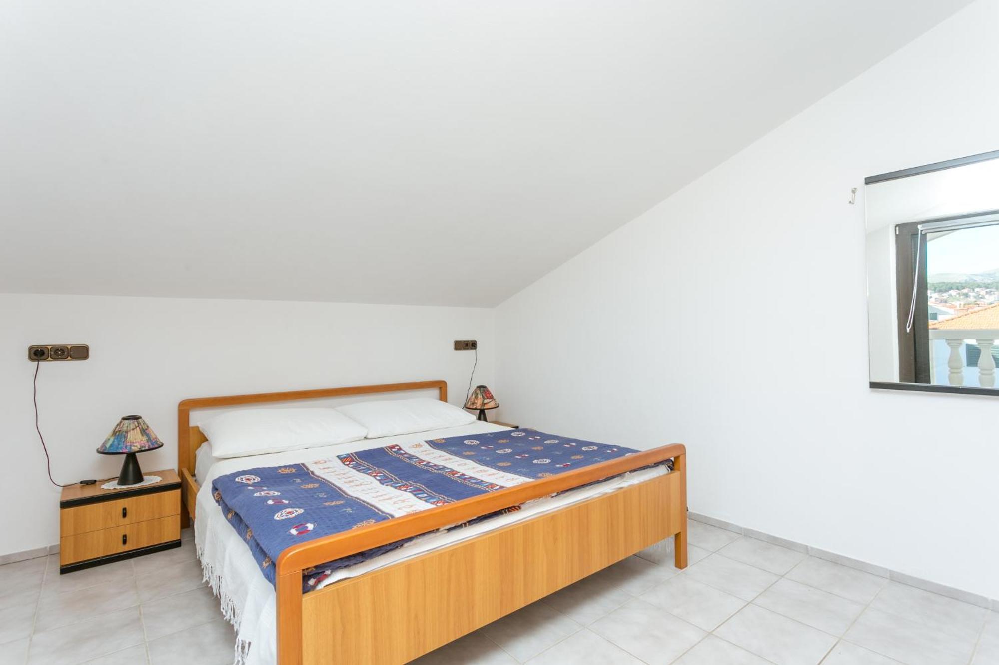 Seaside Apartments With A Swimming Pool Okrug Gornji, Ciovo - 11374 Trogir Kamer foto