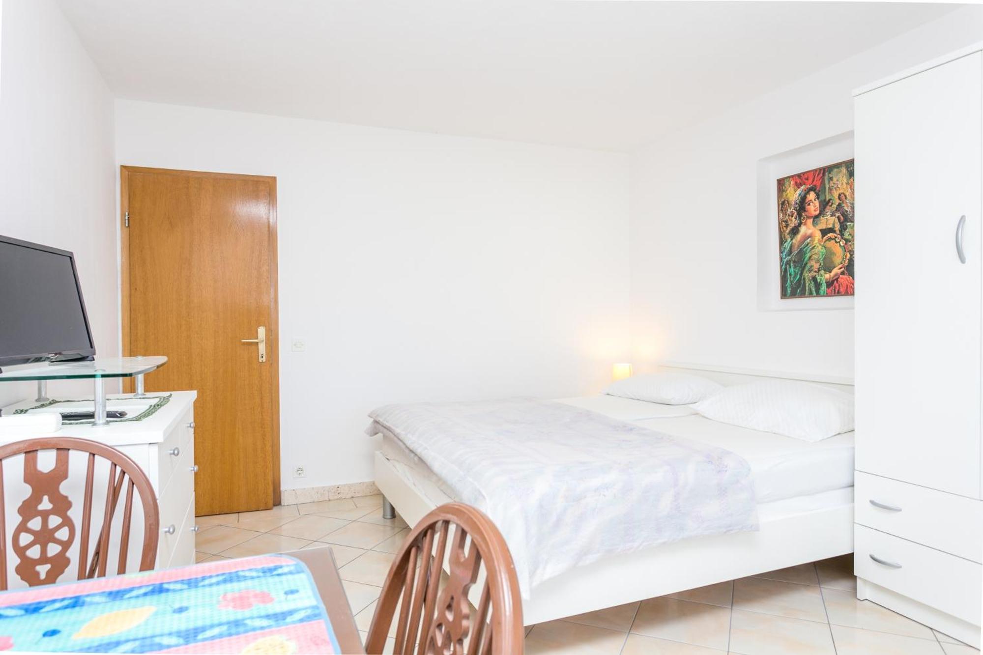 Seaside Apartments With A Swimming Pool Okrug Gornji, Ciovo - 11374 Trogir Buitenkant foto
