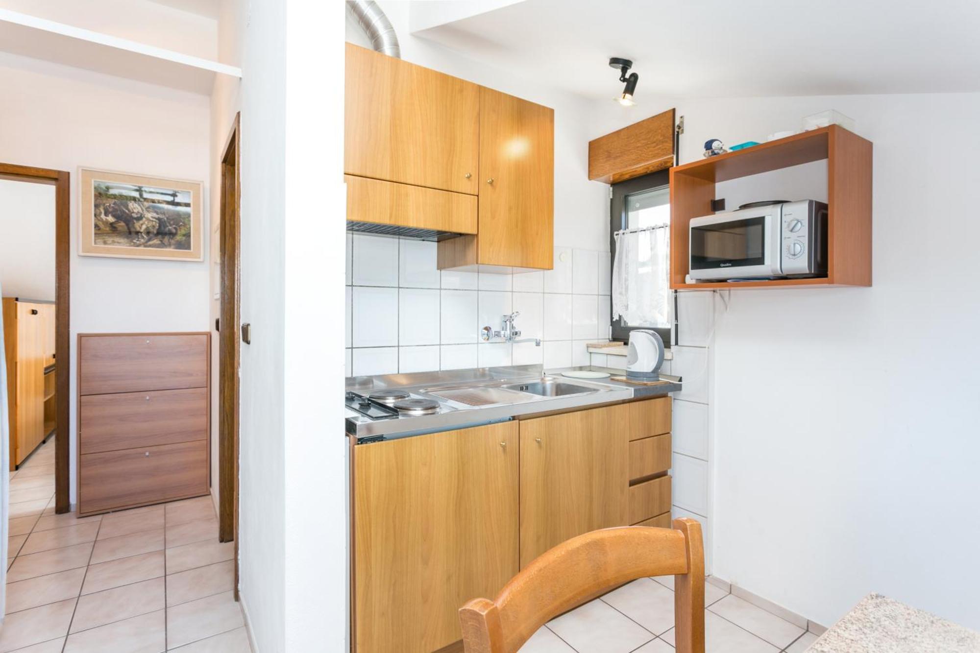 Seaside Apartments With A Swimming Pool Okrug Gornji, Ciovo - 11374 Trogir Kamer foto