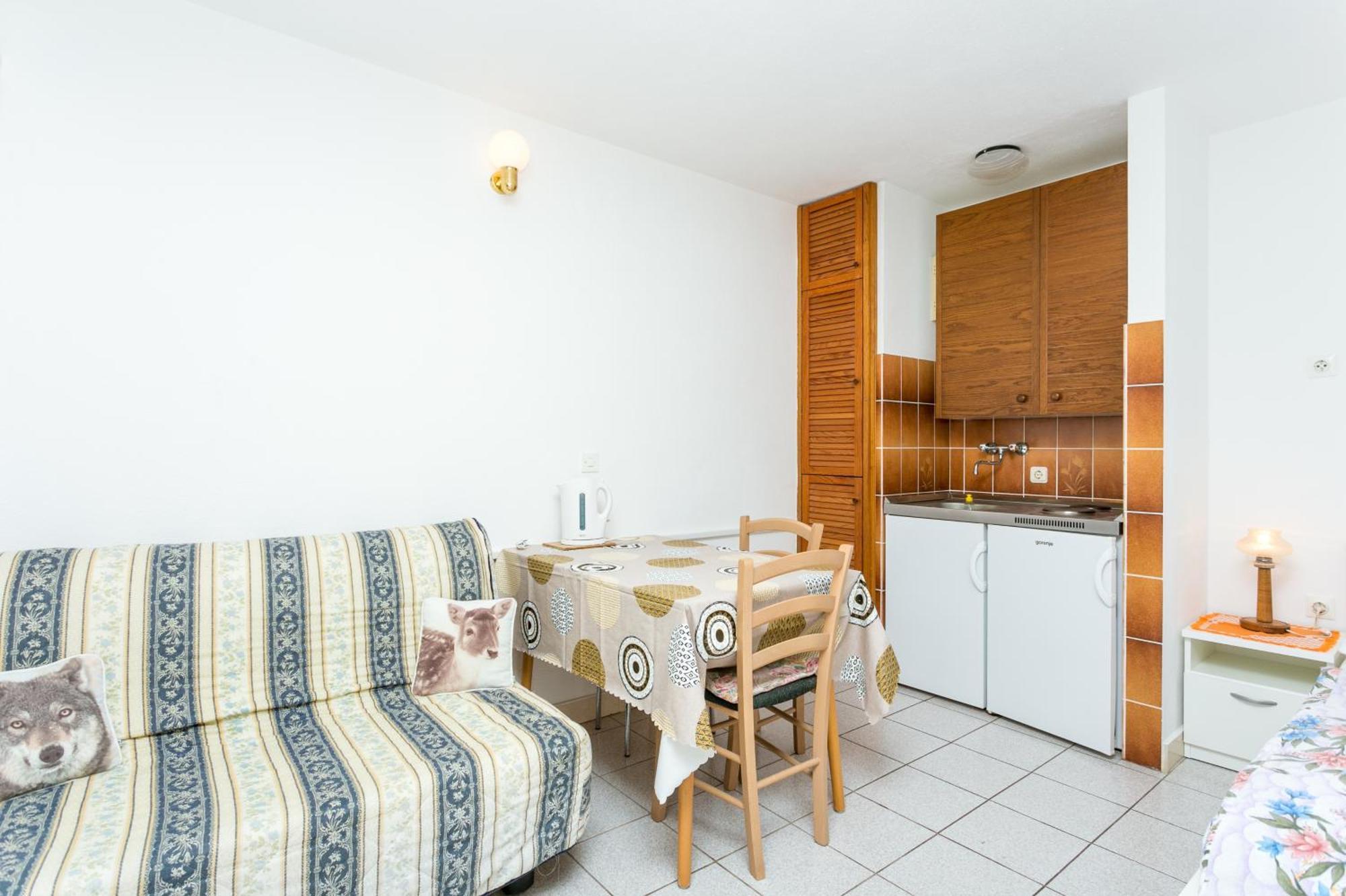Seaside Apartments With A Swimming Pool Okrug Gornji, Ciovo - 11374 Trogir Buitenkant foto